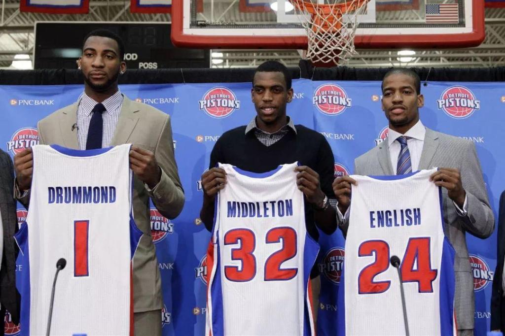 米德尔顿为何是二轮秀?跟他同届的状元榜眼和探花发展如何?