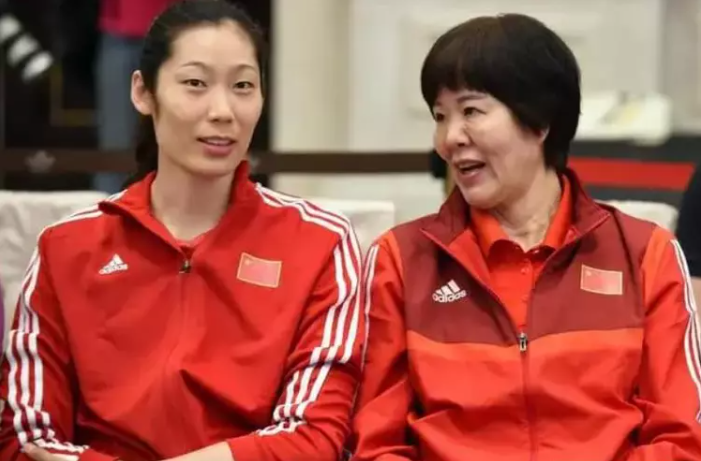 回顾朱婷因训练没见弟弟最后一面埋怨父母隐瞒弟弟去世的消息