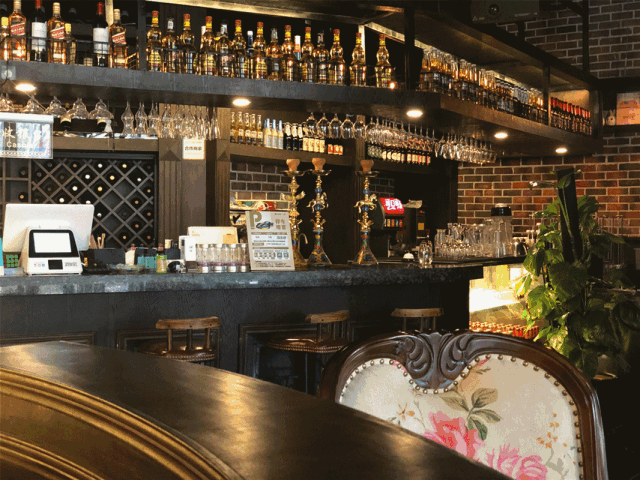 让食物抚慰你疲惫的躯体和心灵 与大多数西餐厅不同 山姆大叔更将文化