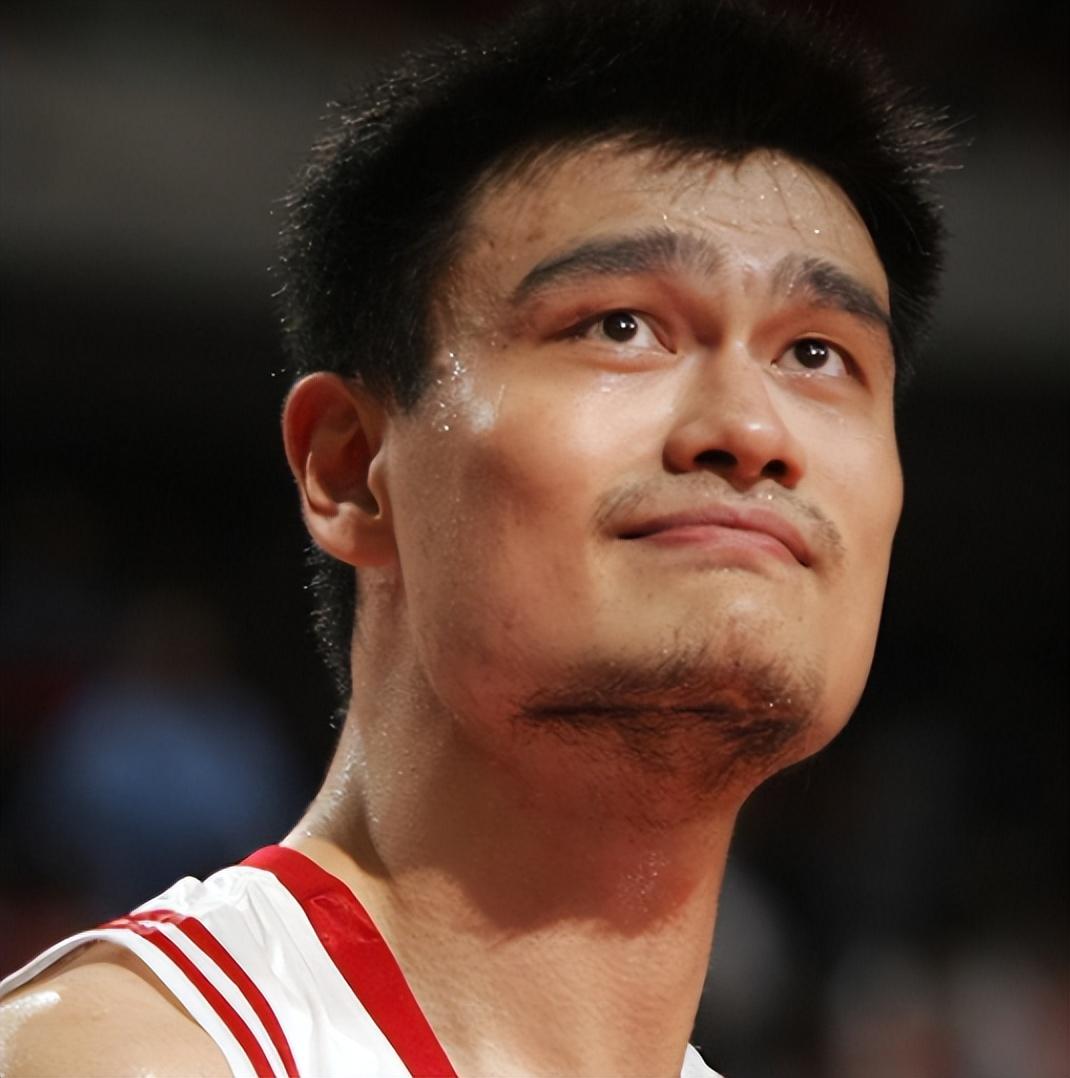 姚明作为中国篮球界传奇一般的人物,其为中国篮球做出的贡献也是巨大