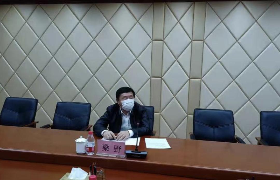 市委常委,政法委书记梁野深入香坊区检查指导应对极端天气工作