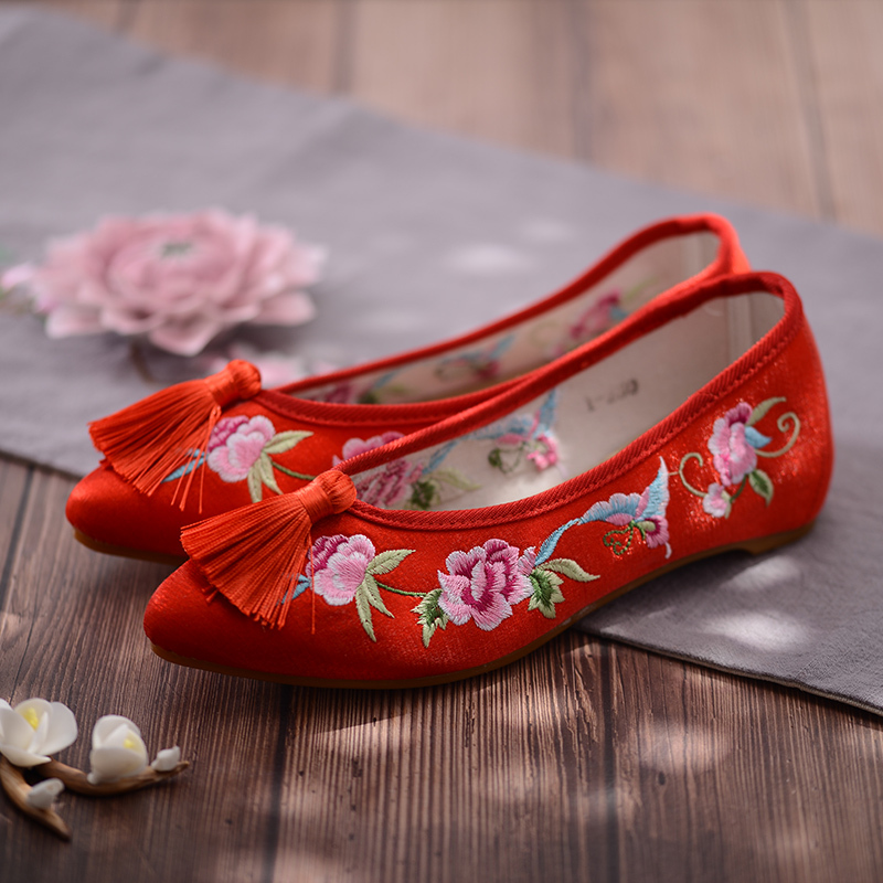 回顾:21岁美女死刑犯被枪决,行刑前说:我想穿红色绣花鞋上路