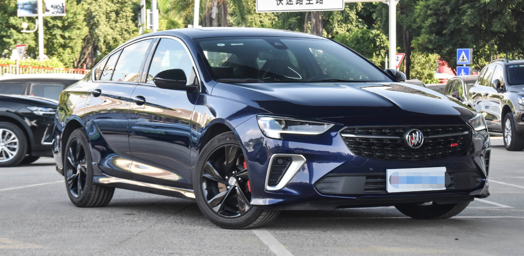 新款君威和新款蒙迪欧怎么选?谁更省油呢?