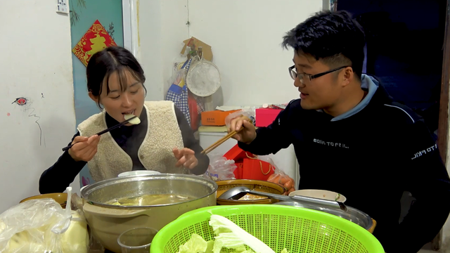 阜阳徐大sao:吃播两年赚千万,老婆儿子惹人怜,网红难久前路艰