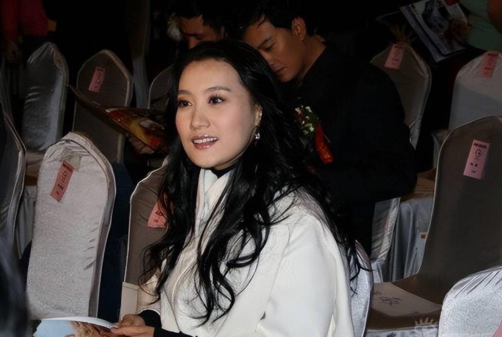 谭晶:我这辈子最正确的决定,就是为科学家丈夫生了两个女儿