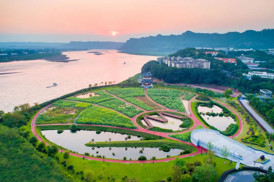 国家工业旅游示范基地五粮液旅游景区打造世界白酒活化博物馆