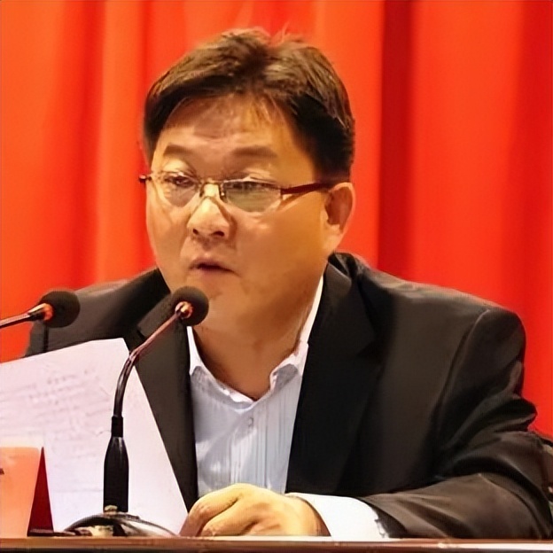 纪实:山东大虎王永征,在公众面前故作亲切,背地里却喜欢在夜店