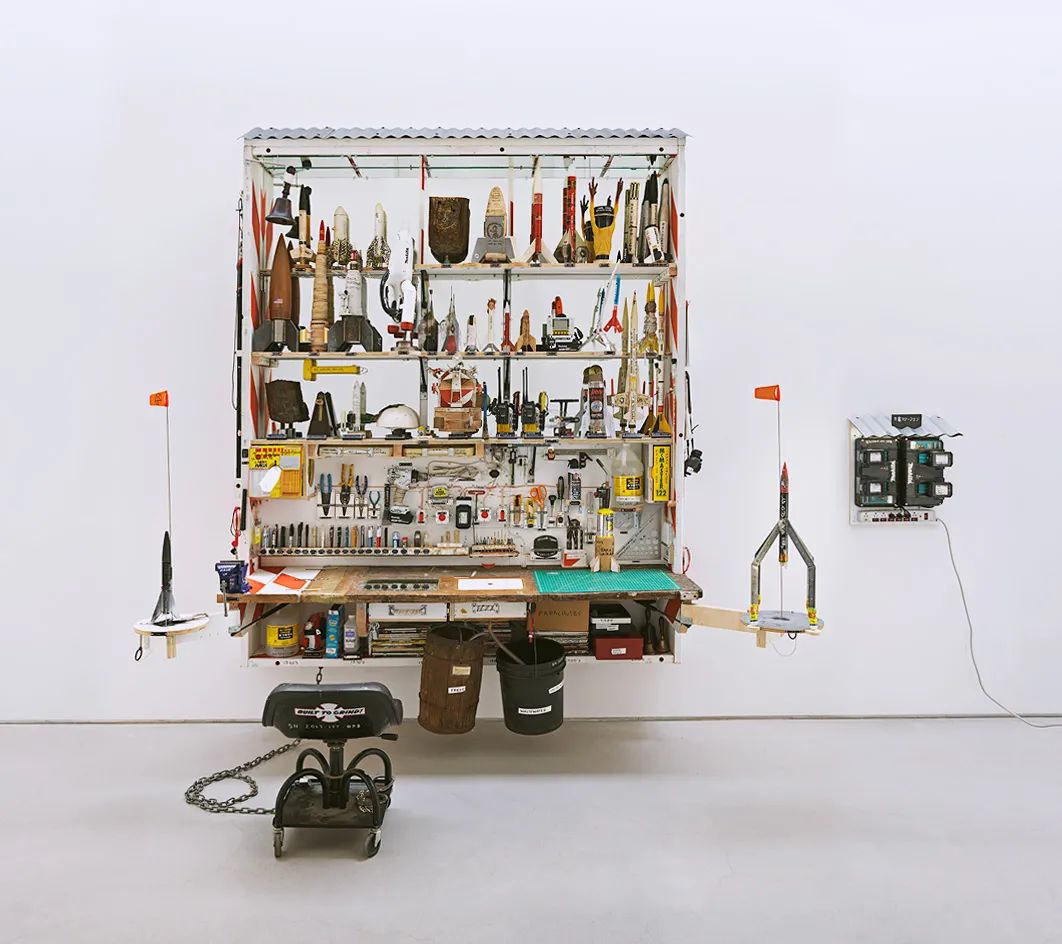 从怀才不遇到无人不晓tomsachs为什么能成为艺术界科学家