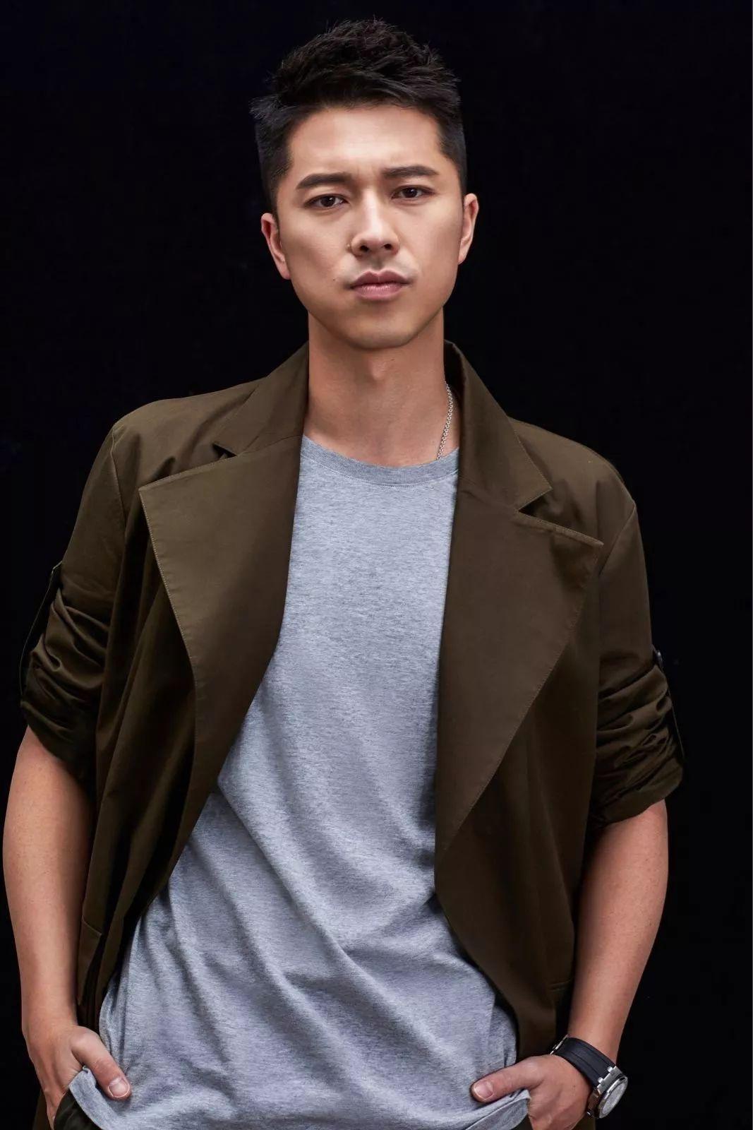 曝二字男星有对象却是海王,跟其他女性玩暧昧,演员王雷被提及