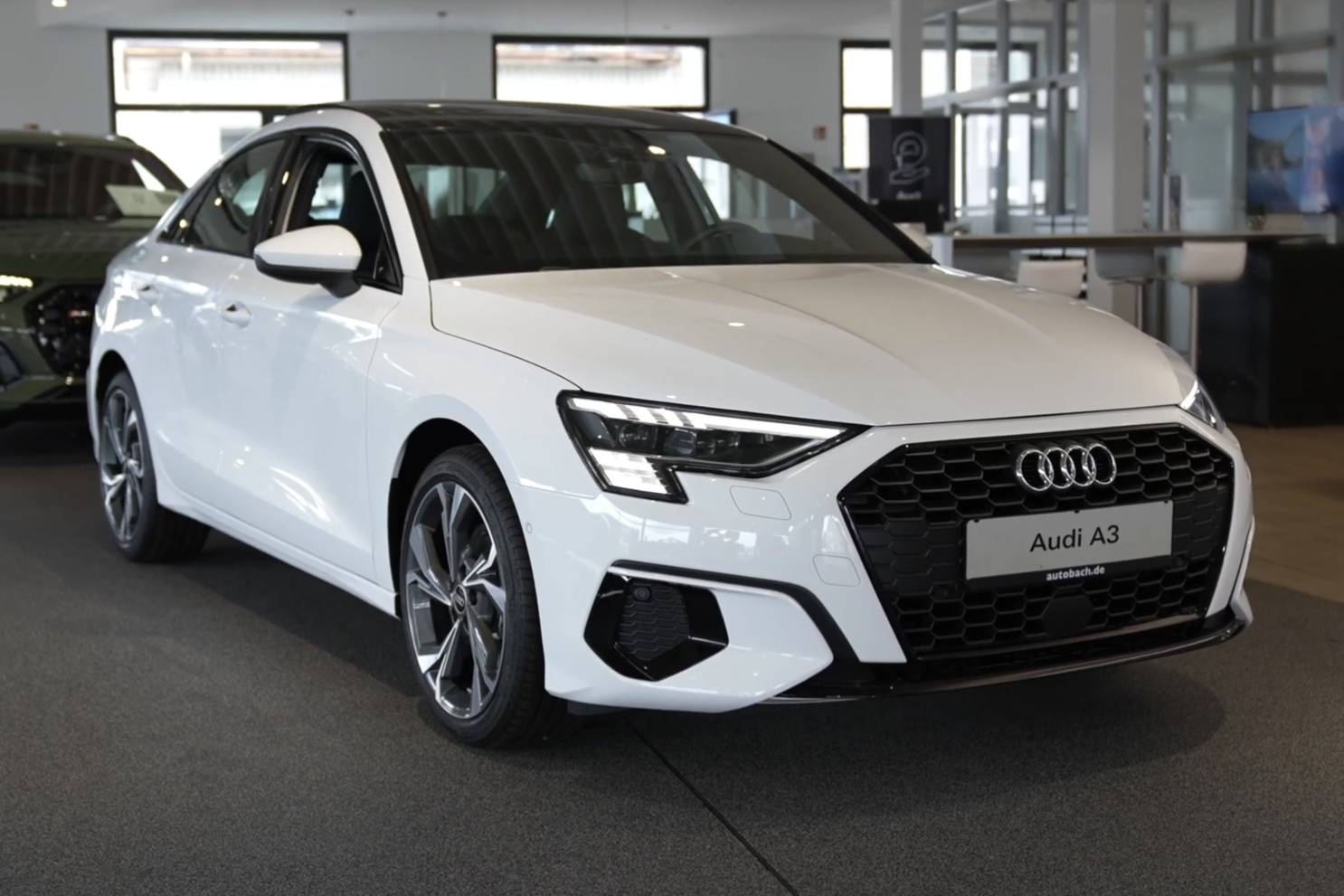 「体验一场时尚之旅」2023款奥迪a3系,让你精致出行!