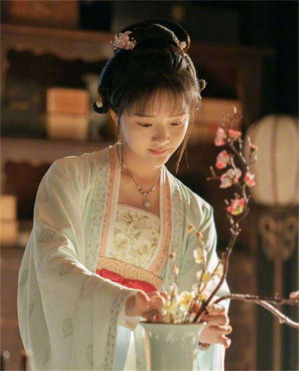 南宋汉族女子的服饰文化十分兴盛,浅论南宋服饰文化的历史发展