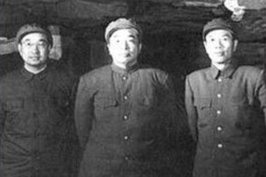 彭老总落难后,被开国少将李钟奇打了两巴掌,后来结局如何?