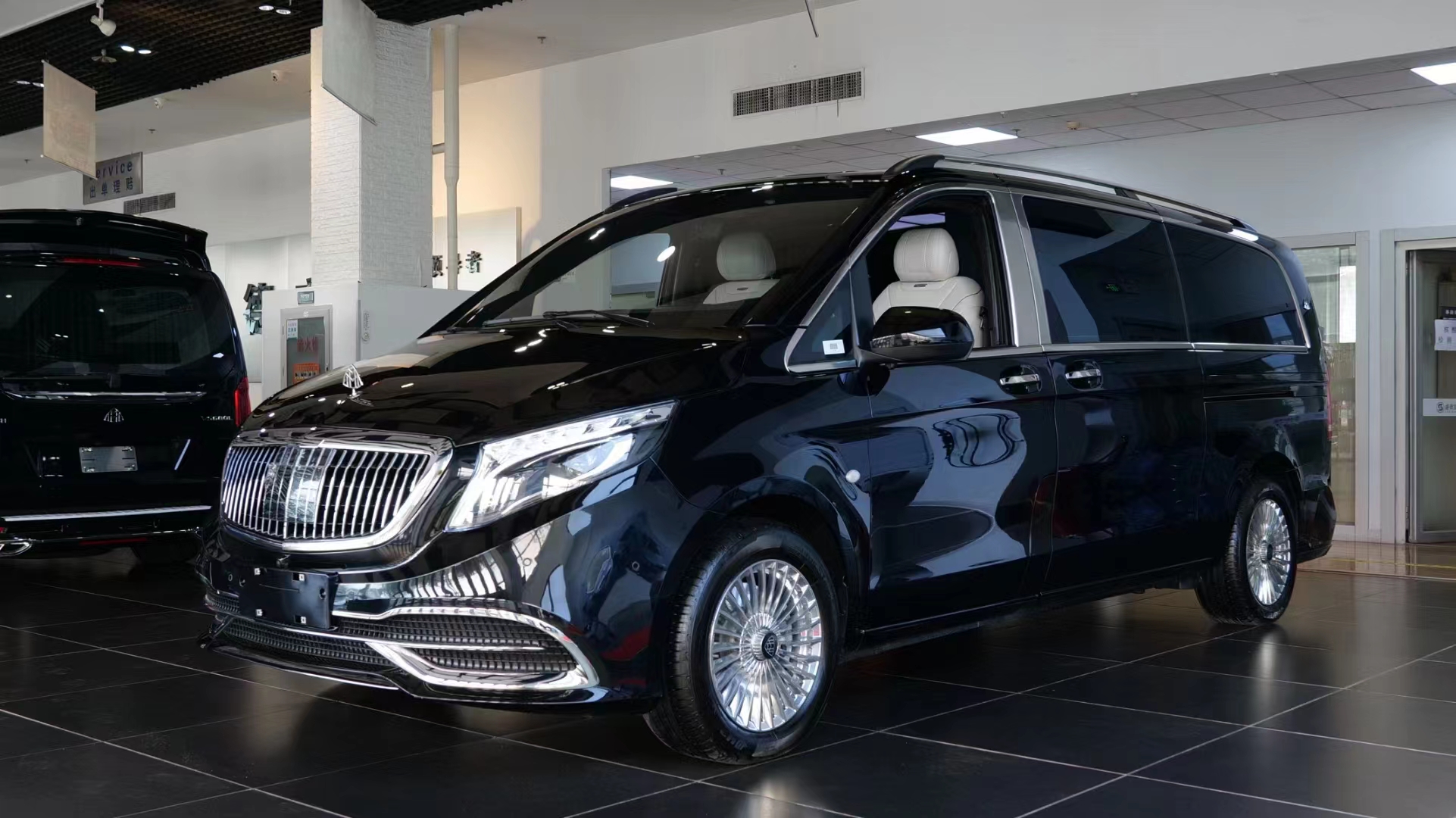 极度稀缺车型,奔驰vs680平顶全隔断4 2,低调奢华的王者