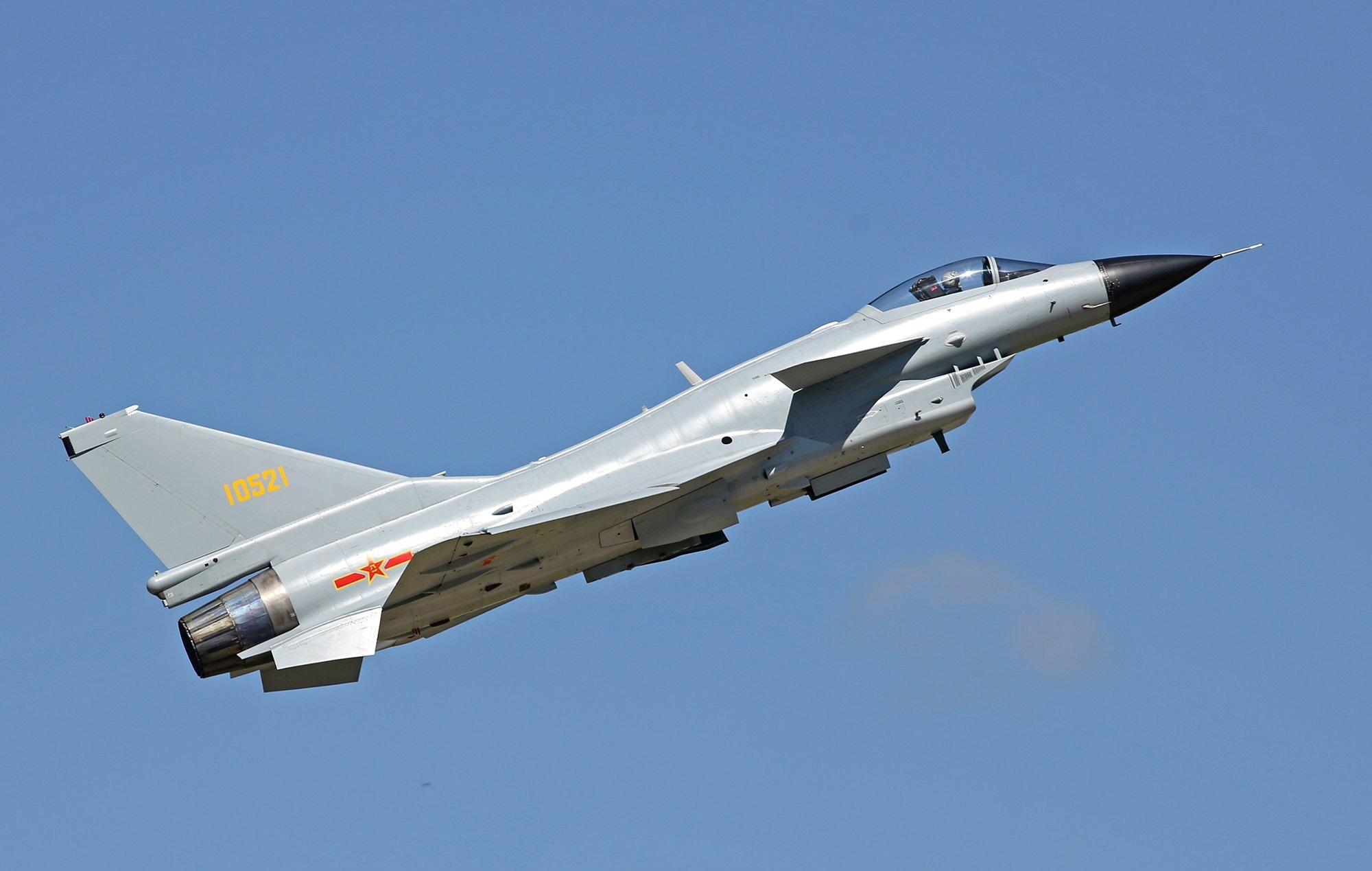 abc三型之后究竟有没有d?歼10d概念图酷似歼20,改动幅度相当大