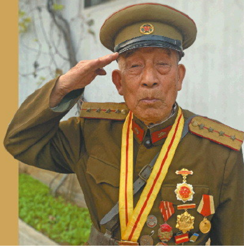 山东96岁老汉持有双枪70多年!工作人员去查问,他:这是粟裕送的