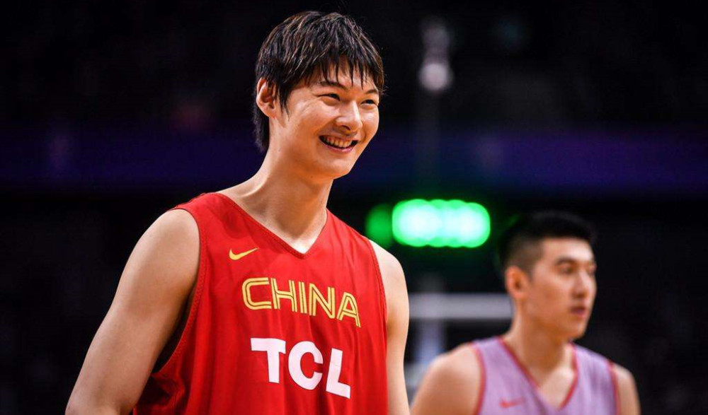 世界杯后乔帅放弃三人,王哲林离开众望所归,老队长将退出国家队