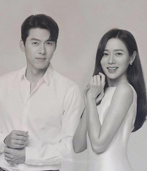 玄彬孙艺珍全家福疑曝光,小番茄眼睛随妈鼻子随爸,女方脸色蜡黄