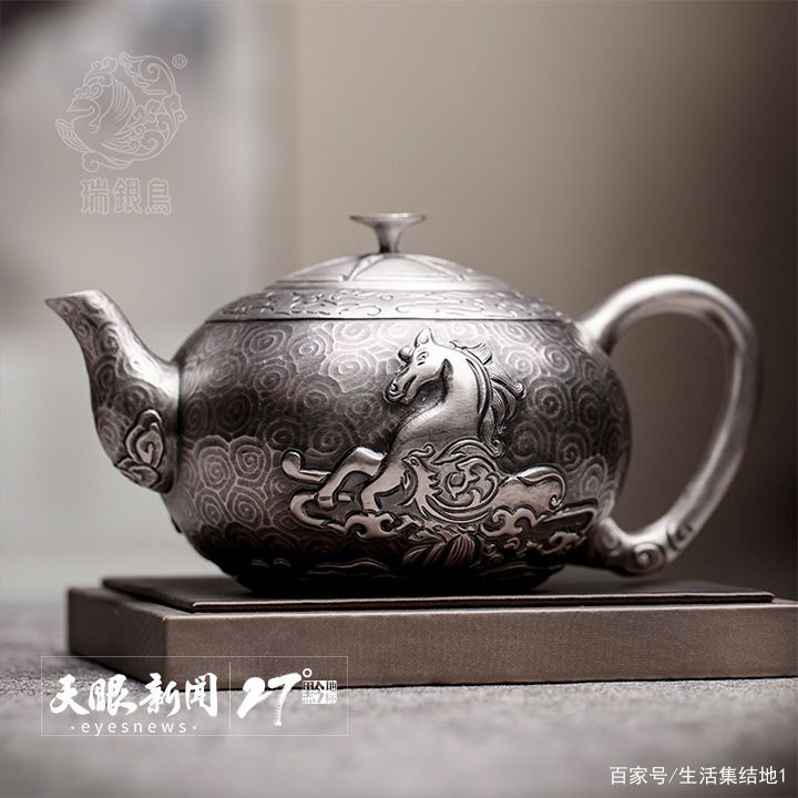 奋发向未来多彩更精彩︱瑞银鸟银饰：打开一扇了解贵州非遗文化新窗口