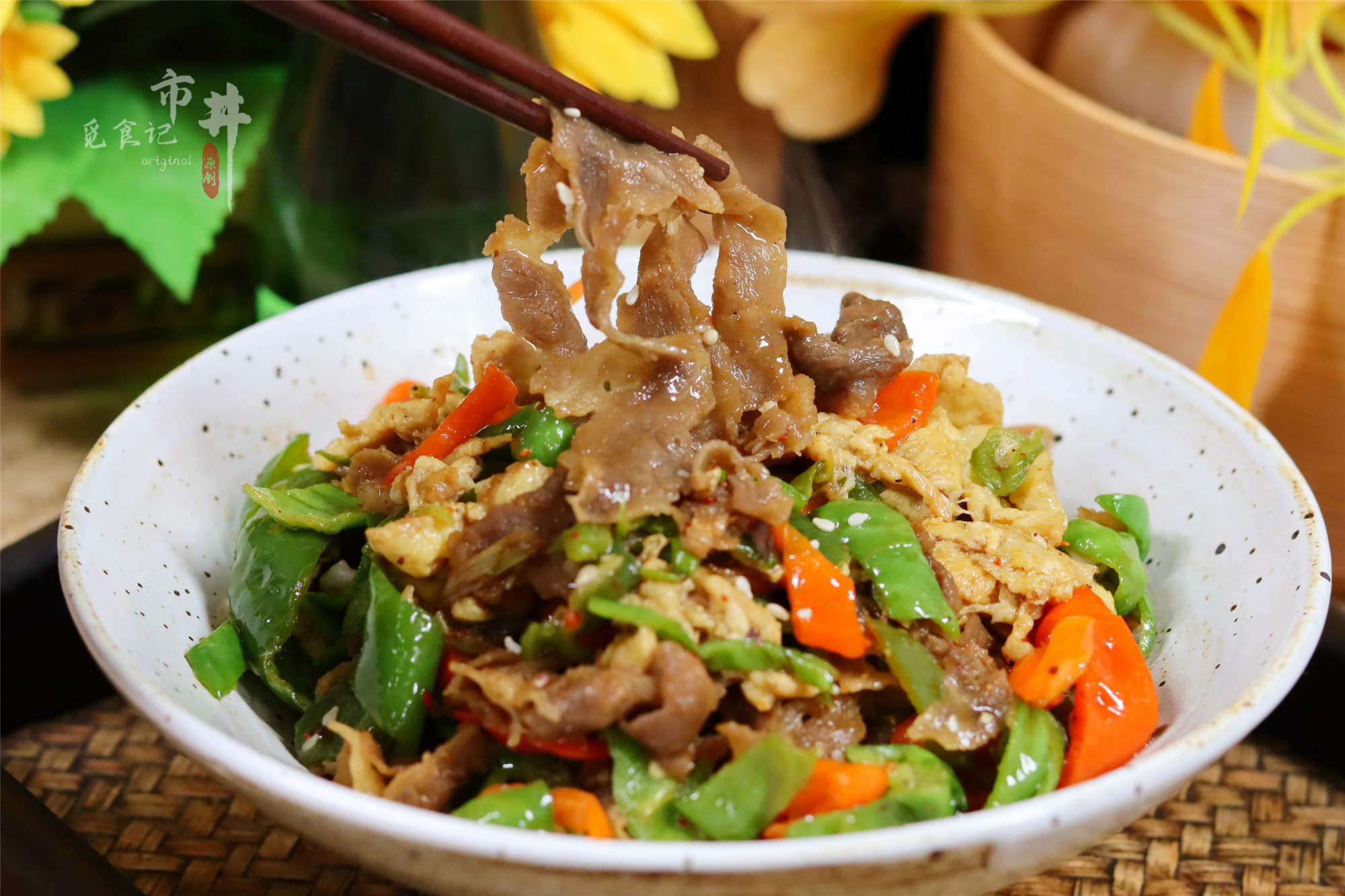 你吃过吗?用肥牛卷和这2样炒一锅,可真的香啊,冬天吃太适合了