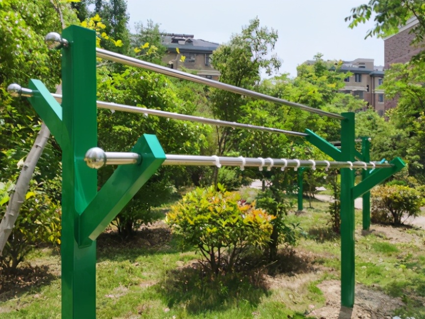 我为群众办实事 | 泰州九龙镇:安装公共晾衣架,晒出生活小确幸