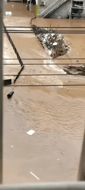 暴雨侵袭 || 巴中平昌多地受灾严重,现场直击>>