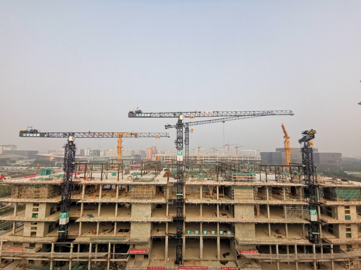 中国工艺美术馆|漂浮在空中的百宝阁！中国工艺美术馆结构封顶，明年5月亮相