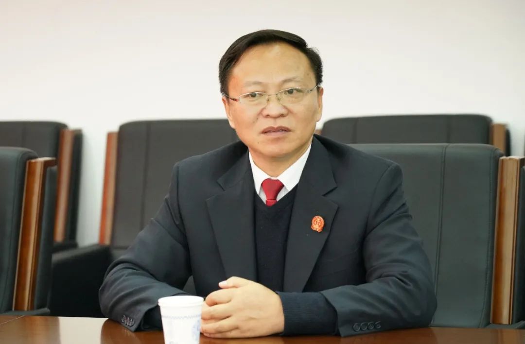 全省政法队伍教育整顿第十五驻点指导组庞景玉副组长一行深入潢川法院