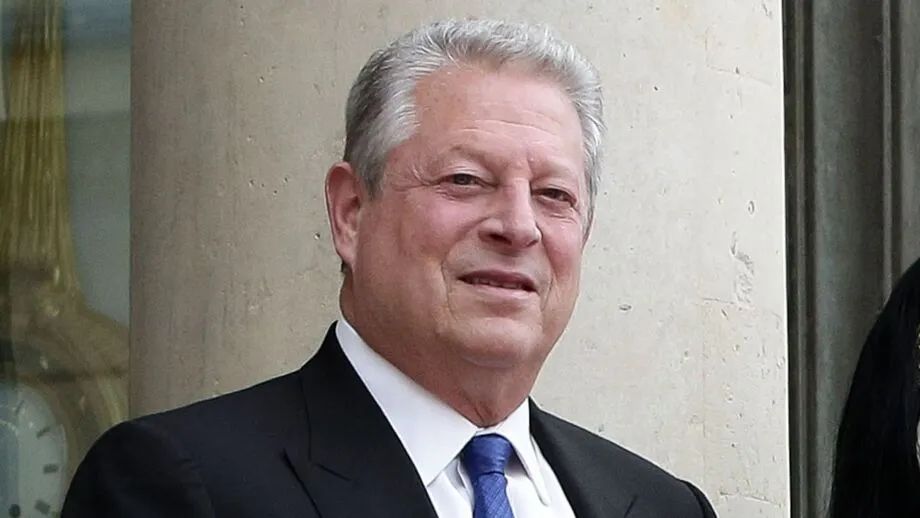 艾玛沃森新造型被嘲讽!网友:姑娘你冷不冷?