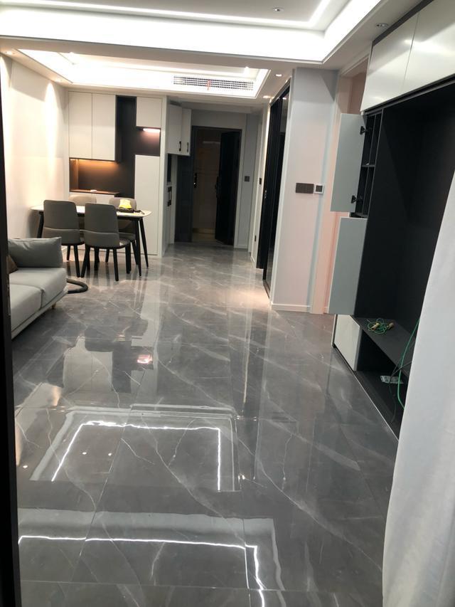 现实中啪啪"打脸"