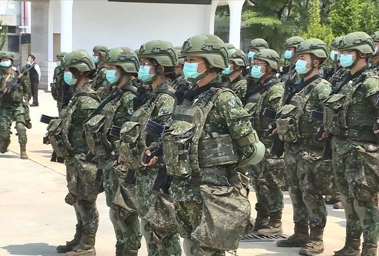 两岸何时能统一?台军在大陆家门口试射导弹,解放军火速出击