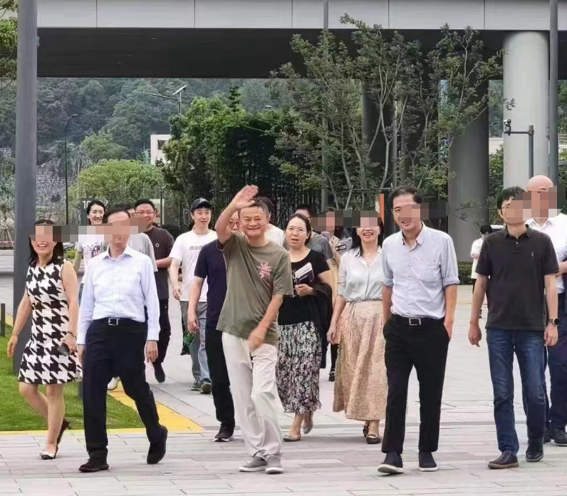 馬雲坐不住了!阿里換帥,親信重掌大權,指點三個方向重振阿里