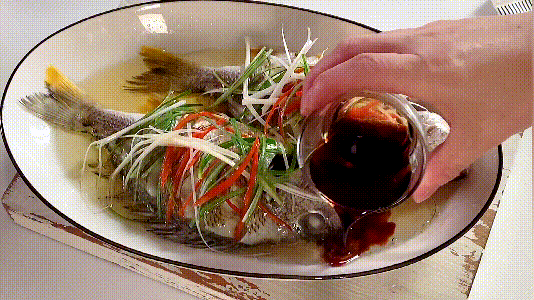 清蒸黄翅鱼不要直接上锅蒸,记住这步,鲜嫩去腥还入味,值得收藏