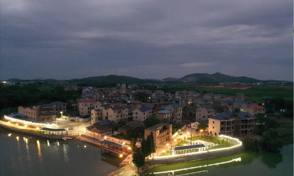 南峰镇党委书记石培梁:干在实处无止境 共谋发展谱新篇