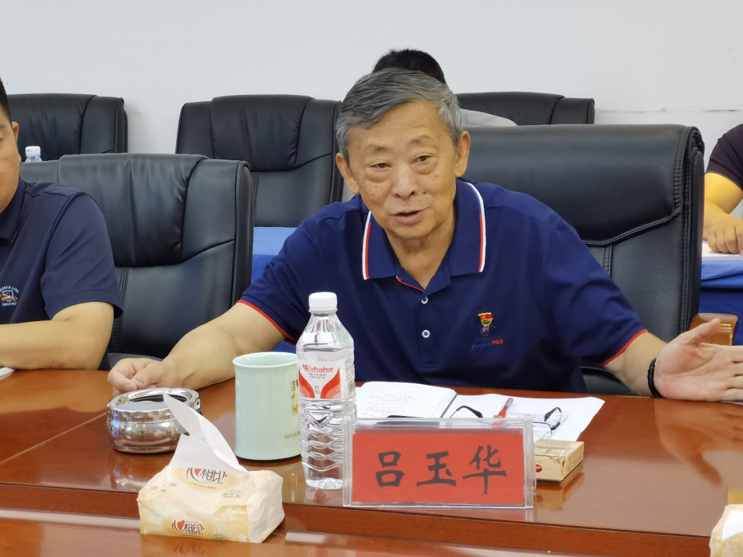 遵义市(仁怀)酒业协会执行副会长,秘书长吕玉华