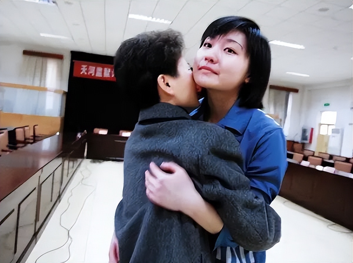 "南城房姐"张燕:手握10套北京房产,为何会沦为阶下囚?