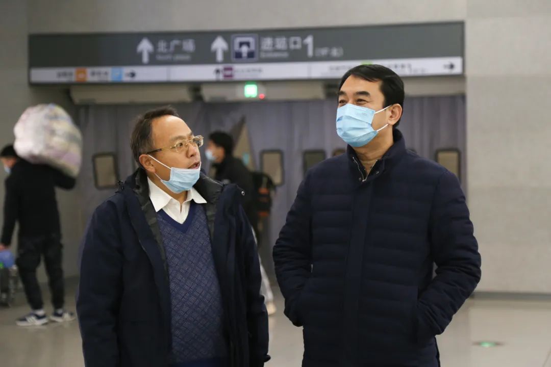 市政府副市长,区党工委书记贾宏迅调研张家口站疫情防控工作!