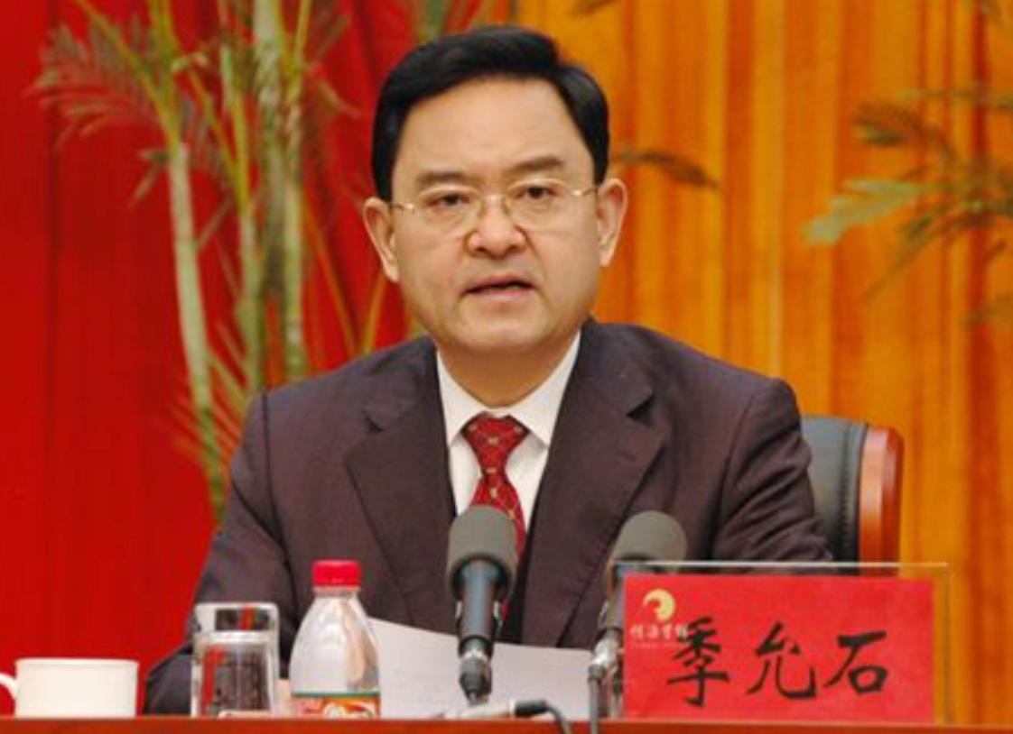 季允石:从政江苏20多年,担任过江苏省长,深受百姓爱戴,今77岁