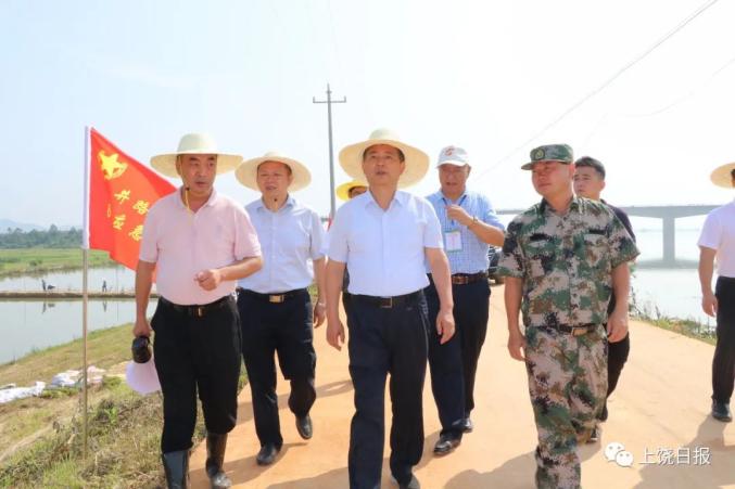 马承祖到万年督导检查抗洪抢险工作