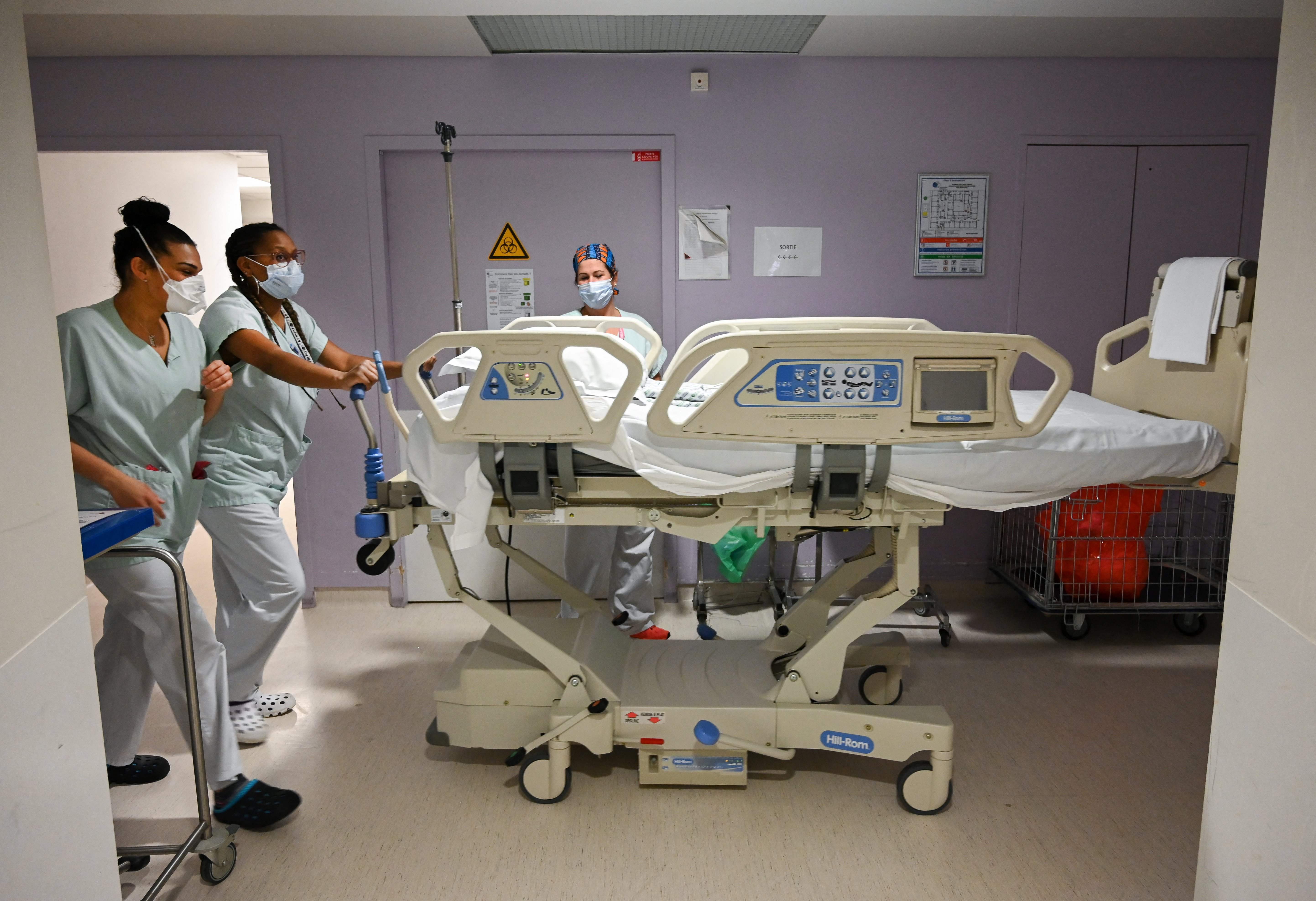 法国:重症监护病房里的治疗(1)