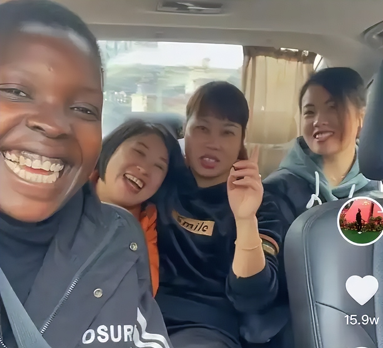 在华外国网红,非洲rose和伊博圈粉千万"花蛇"潘南奎臭名昭著