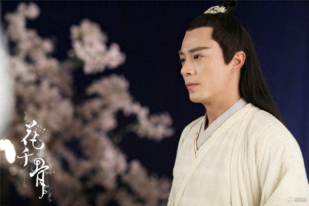 花千骨2015白子画是谁:霍建华演绎白子画,仙侠爱情剧中的经典