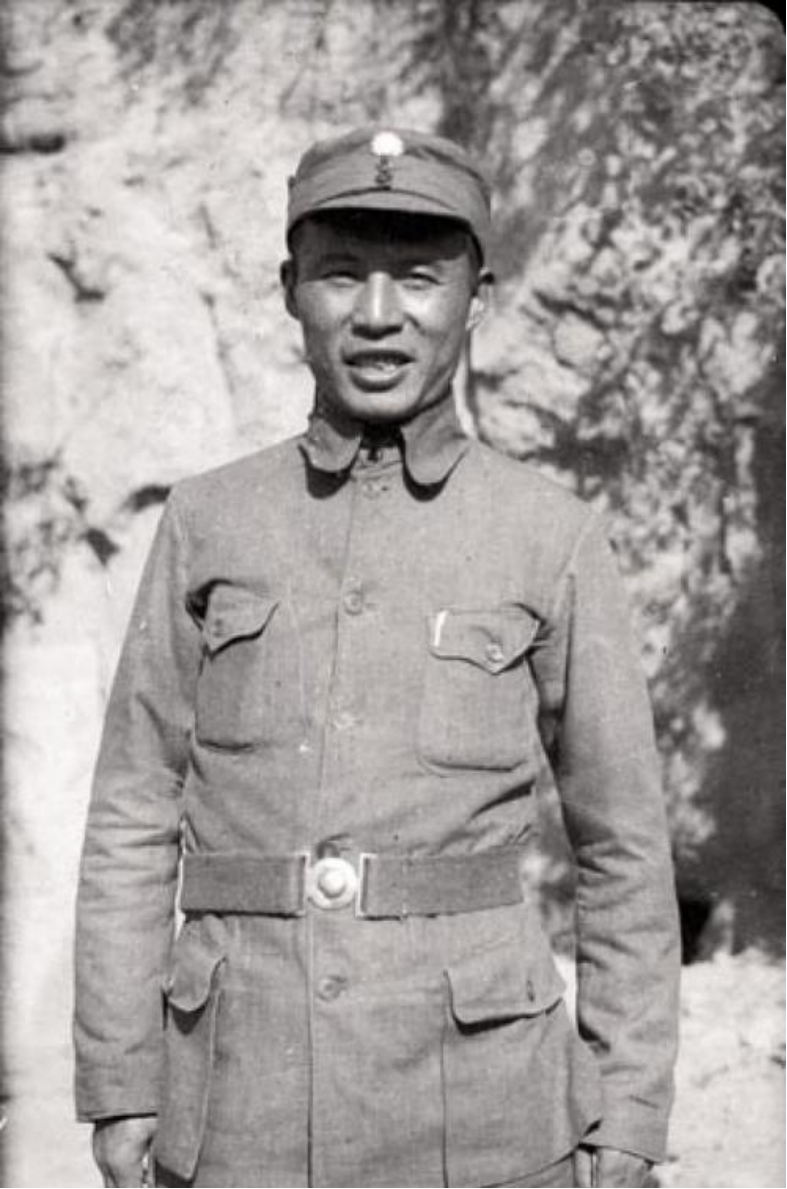 红军战力最强军军长程子华:战功大资历深,为何没被授衔大将军衔