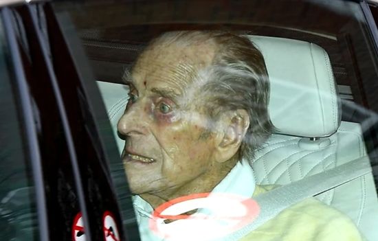 英女王夫婿菲利普亲王住院4周 出院返回温莎城堡