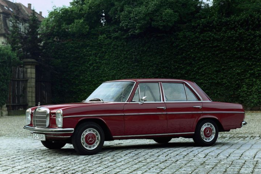 梅赛德斯奔驰w114/w115 昵称"strich 8"