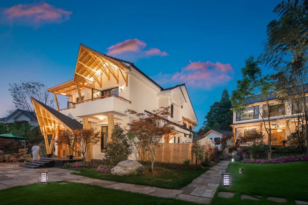 住宿:入住茶主题酒店《涵田度假酒店》.