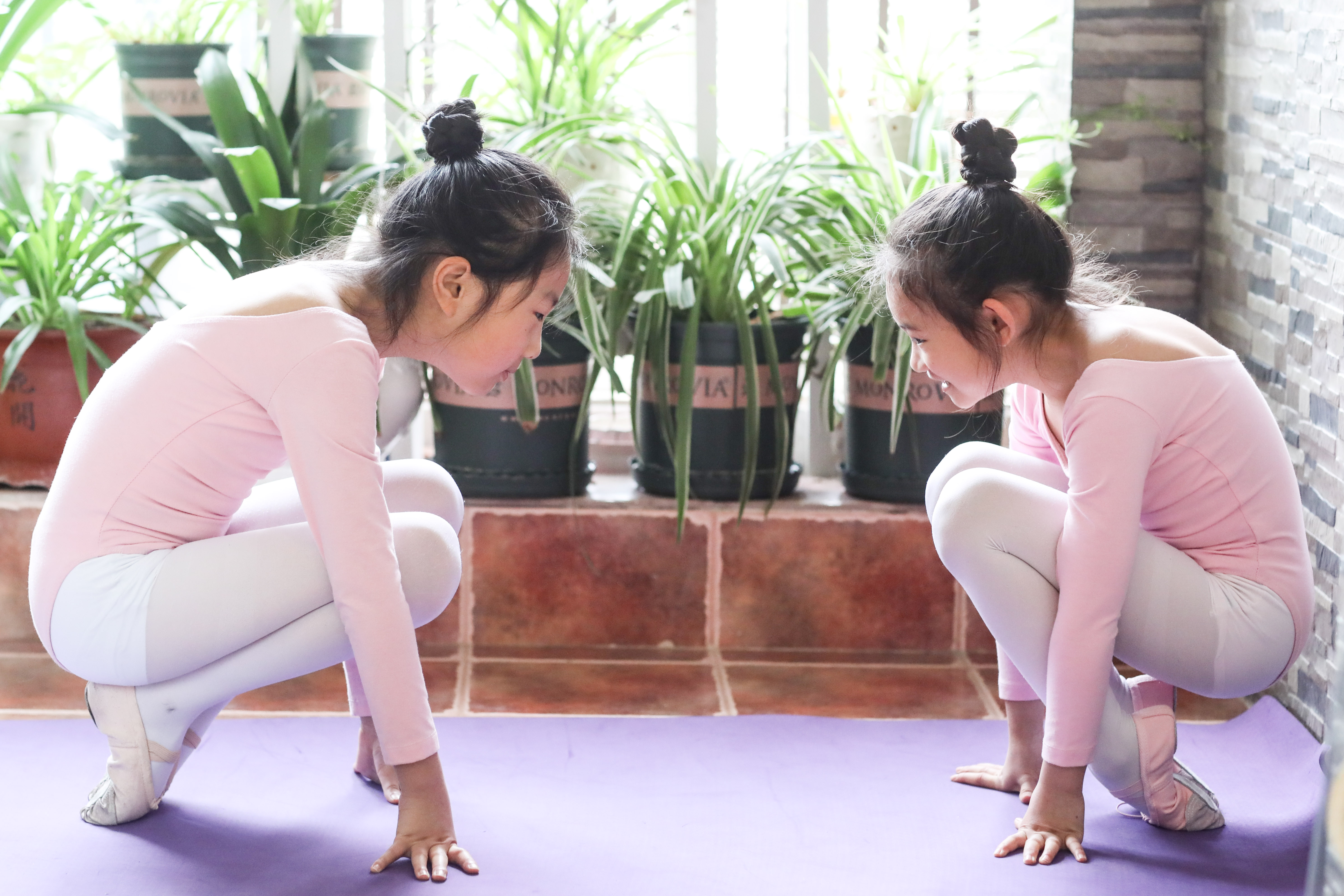 全民健身——在家练舞的女孩(5)