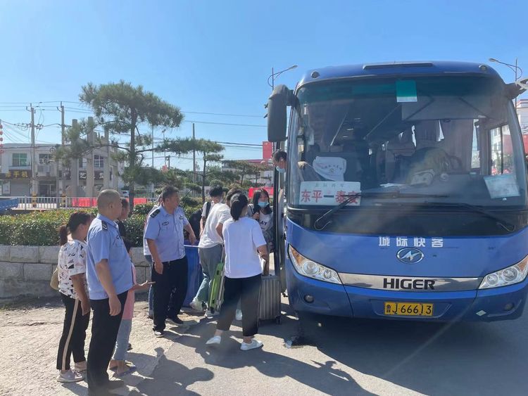 泰安交运东平汽车总站温馨服务 让中秋节旅客出行更美好