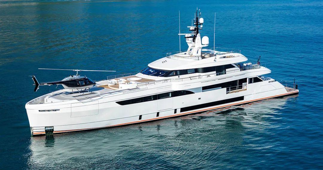 为电动而生:意大利超级游艇品牌 wider 推出 92 尺双体混动游艇