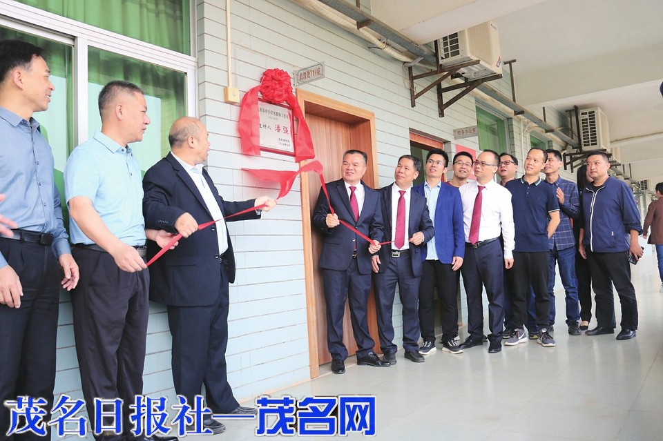 信宜中学高考创佳绩,总分600分以上学生151人,本科线以上2654人