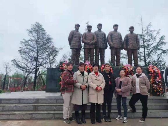 圣泉乡妇联开展党史学习红色教育